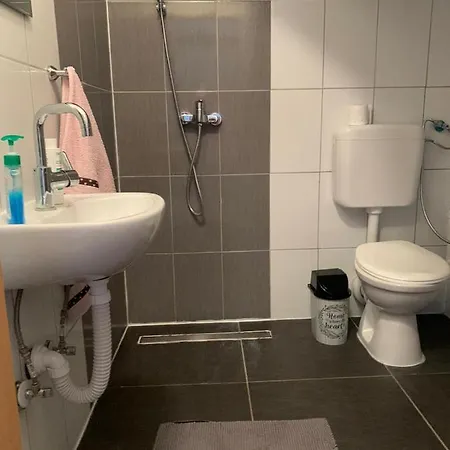 Apartman Tesnim