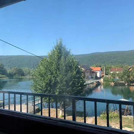 Apartman Tesnim