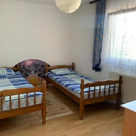 Apartman Tesnim * Bihac