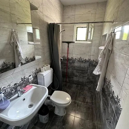 Apartman Tesnim * Bihac